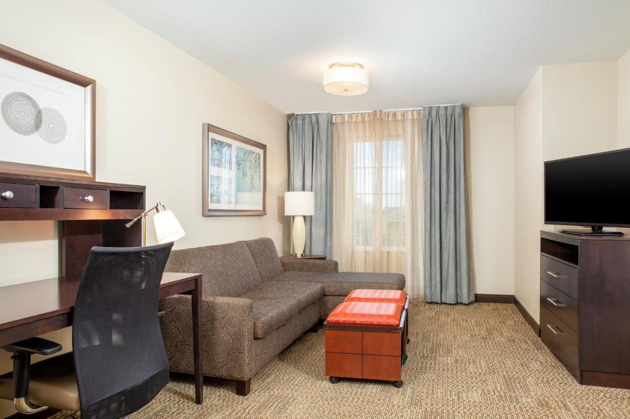 Staybridge Suites Denver - Central Park By Ihg Exterior foto