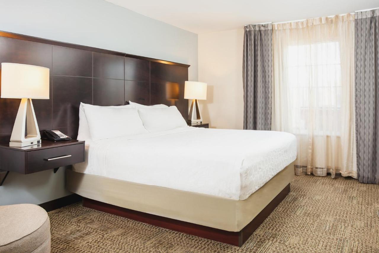 Staybridge Suites Denver - Central Park By Ihg Exterior foto